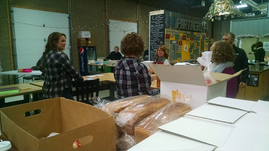 Community comes together with Food Boxes for Children